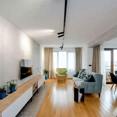 Luxury And Cozy With Lots Of Sun アパート